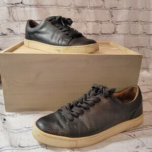 Frye- Women's low lace Pebbled Leather Shoes- size 7.5 -READ